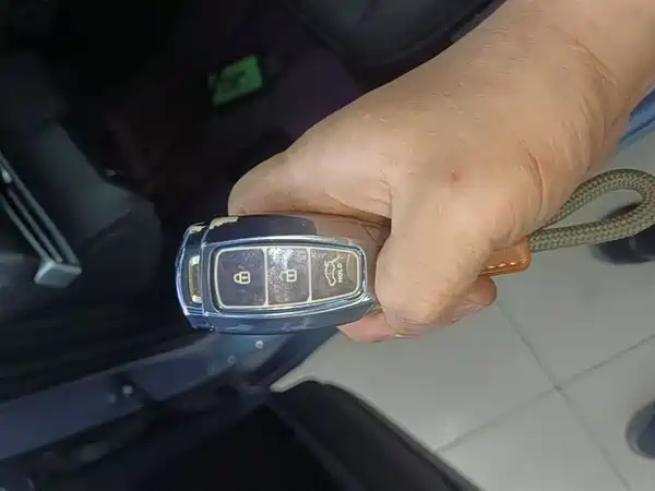 Hyundai Elantra 2023, фото 8