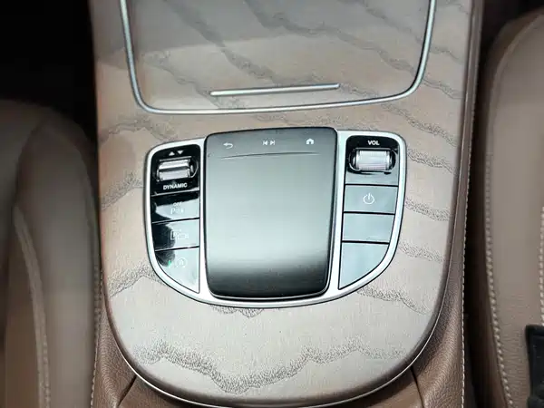 Mercedes-Benz E-Class 2022, фото 13