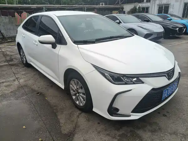 Toyota Corolla 2024, фото 3
