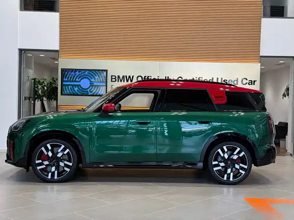MINI JCW COUNTRYMAN 2024, фото 2