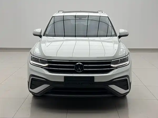 Volkswagen Tiguan L 2023, фото 3