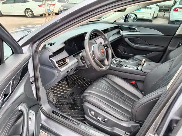 Hongqi H5 2023, фото 12