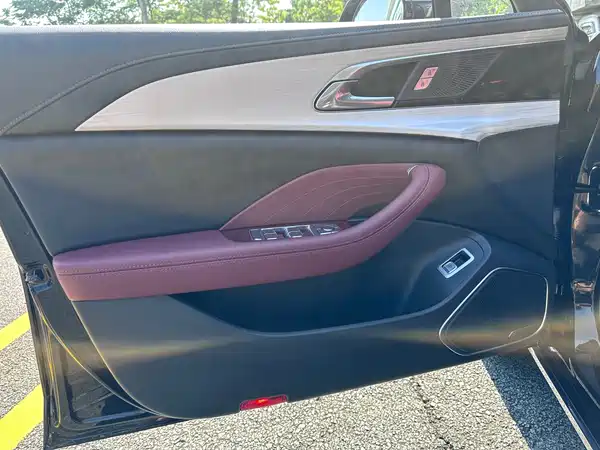 Hongqi H5 2024, фото 9