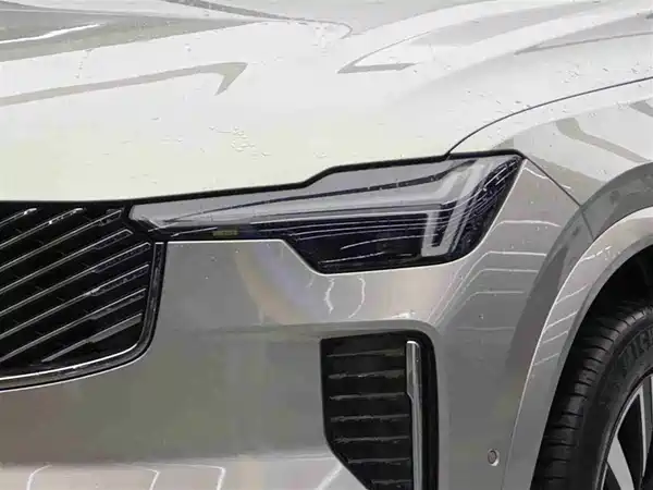Volvo XC90 2025, фото 3