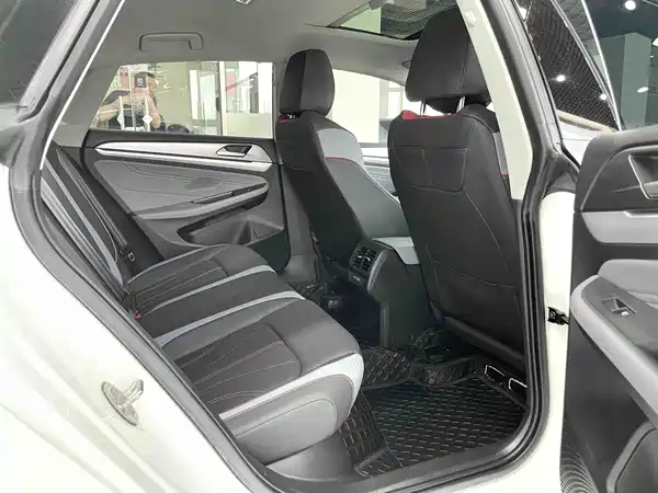Volkswagen Lamando 2023, фото 13
