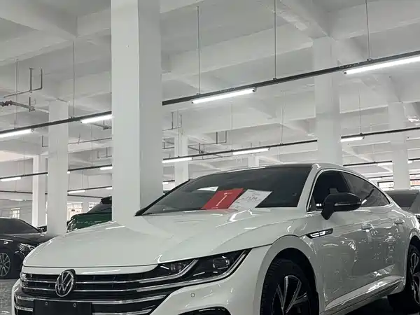 Volkswagen Passat CC 2024, фото 7