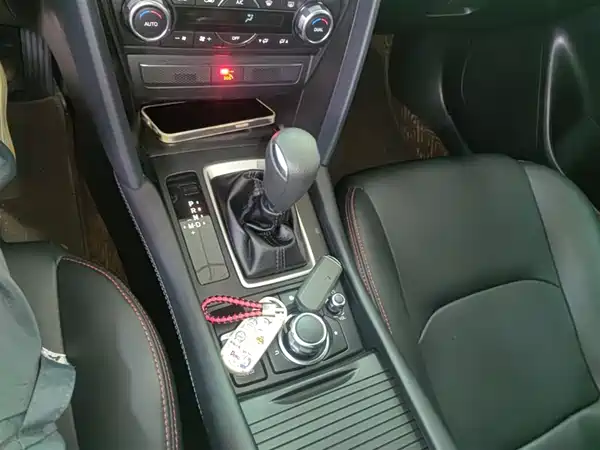 Mazda CX-4 2021, фото 13