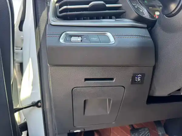 Geely Emgrand X6 2021, фото 9