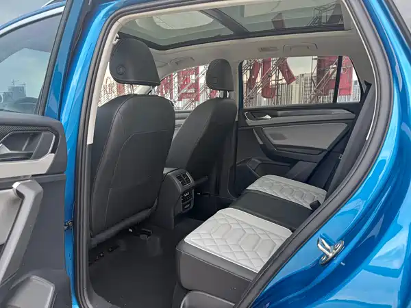 Volkswagen Tayron GTE 2023, фото 27