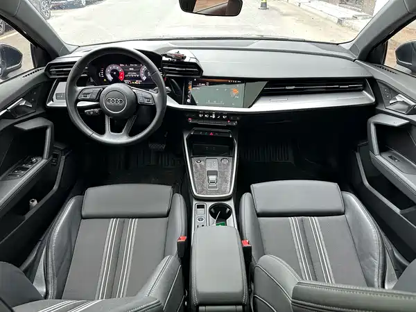 Audi A3 2023, фото 15