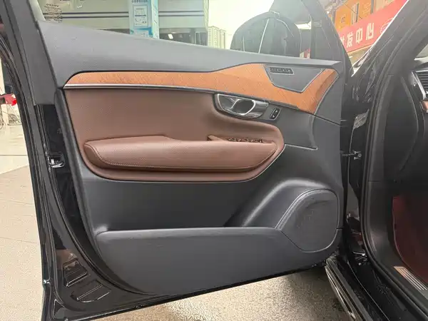 Volvo XC90 2022, фото 7