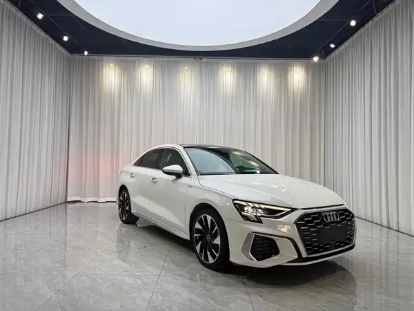Audi A3 2022, фото 3