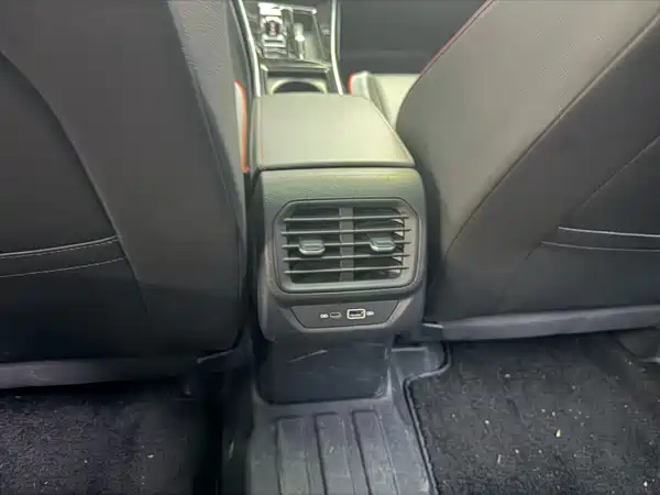 Volkswagen Lamando 2023, фото 15