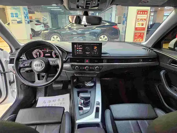 Audi A4L 2022, фото 5