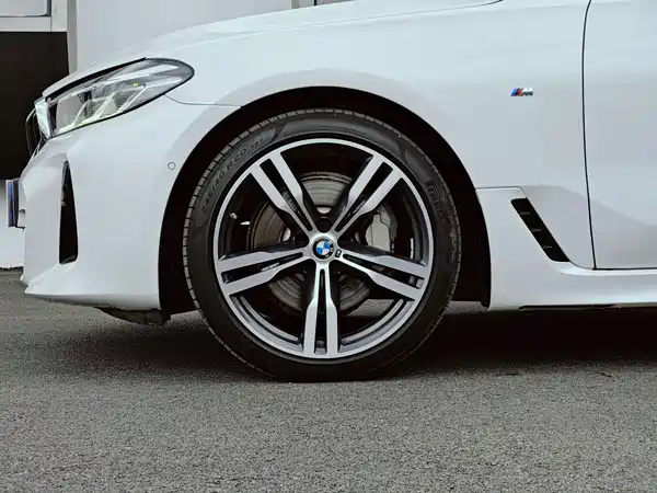 BMW 6 Series GT 2022, фото 7