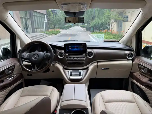 Mercedes-Benz Vito 2023, фото 8