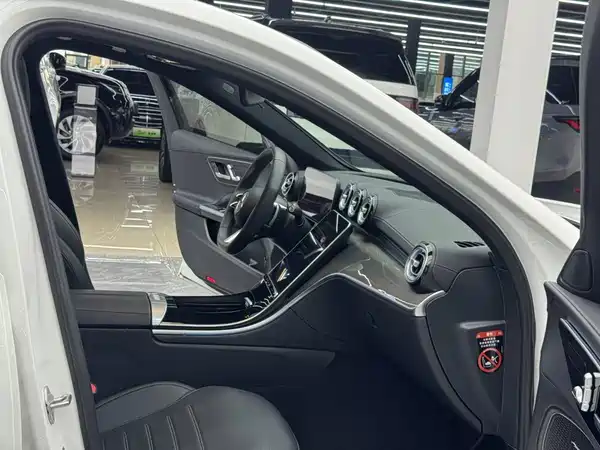 Mercedes-Benz C-Class PHEV 2023, фото 8