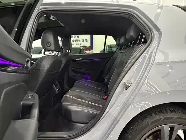 Volkswagen Golf 2023, фото 9