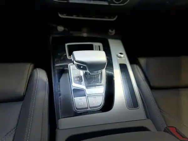 Audi Q5L 2023, фото 14