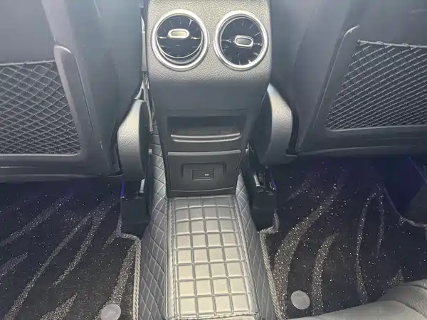 Mercedes-Benz GLA 2022, фото 10