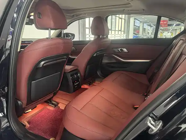 BMW 3 Series 2022, фото 6