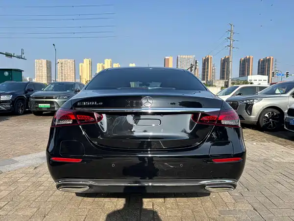 Mercedes-Benz E-Class PHEV 2022, фото 6