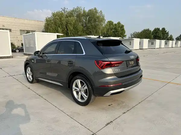Audi Q3 2022, фото 4