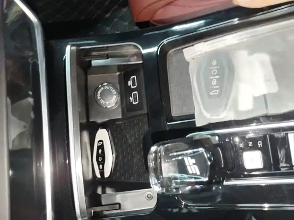 Jetour X70 PLUS 2025, фото 8