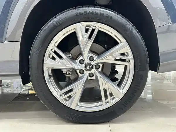 Audi Q6 2023, фото 32