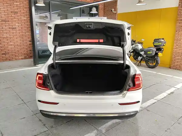 Volvo S60 2023, фото 20
