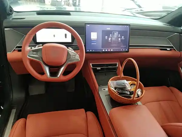 BYD Tang L 2025, фото 10
