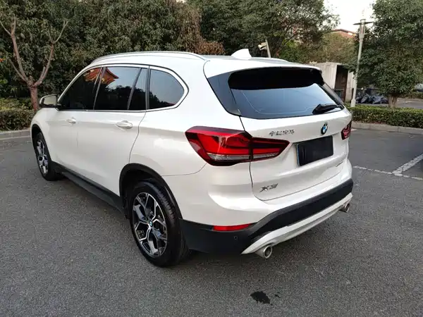 BMW X1 2022, фото 13