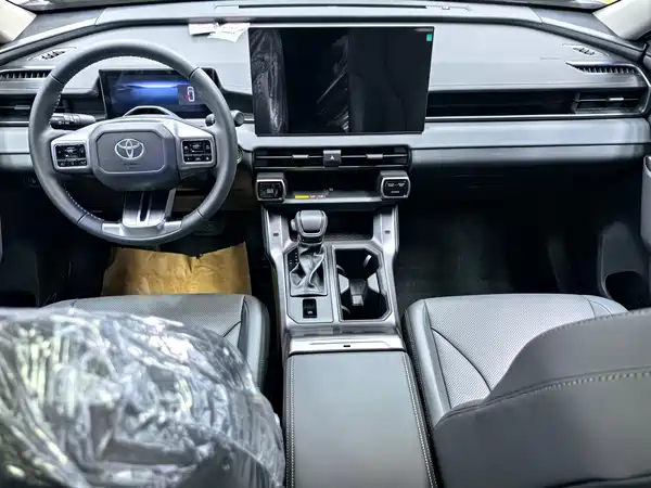 Toyota RAV4 2026, фото 12