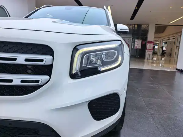Mercedes-Benz GLB 2023, фото 17