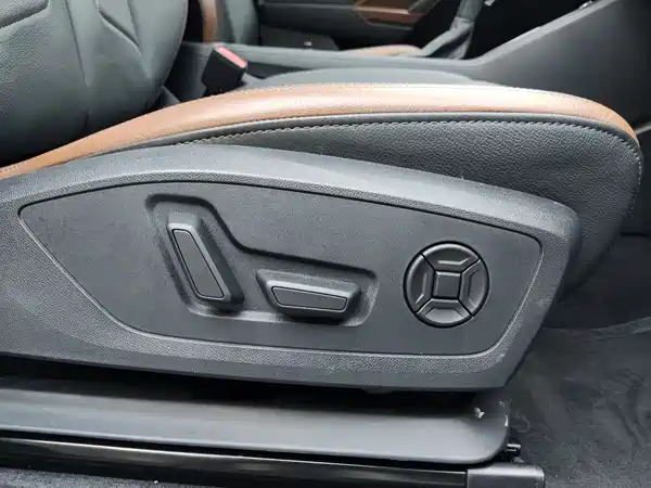 Audi Q3 2023, фото 16