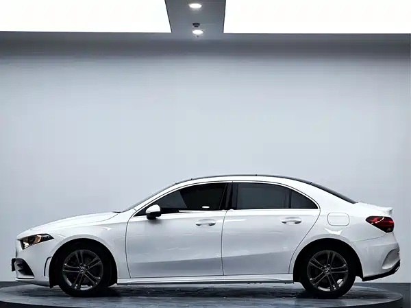Mercedes-Benz A-Class 2022, фото 5