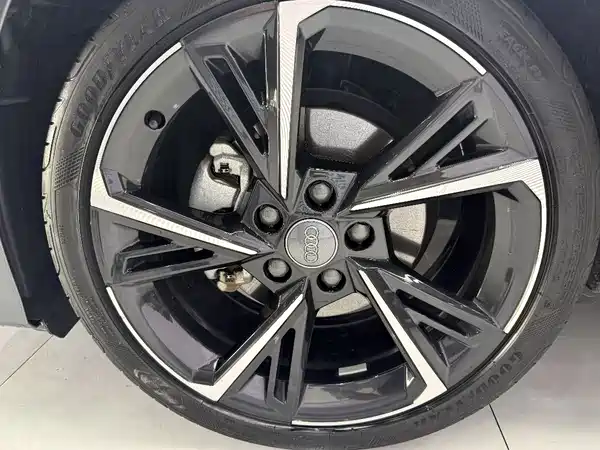 Audi A3 2022, фото 5