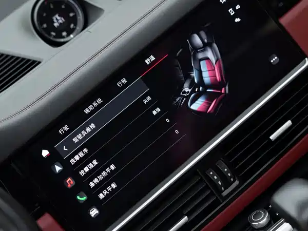 Porsche Cayenne PHEV 2023, фото 23