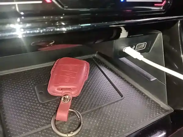Volkswagen Passat 2023, фото 8