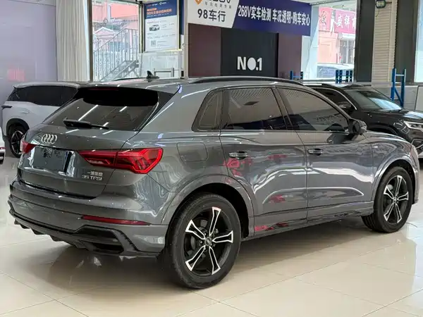 Audi Q3 2023, фото 4