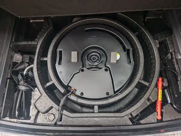 Audi Q5L 2022, фото 13
