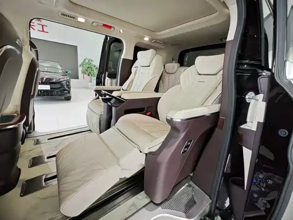 Hongqi HQ9 2023, фото 11