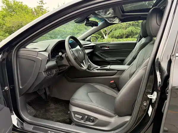 Toyota Avalon 2023, фото 5