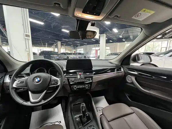 BMW X1 2022, фото 18