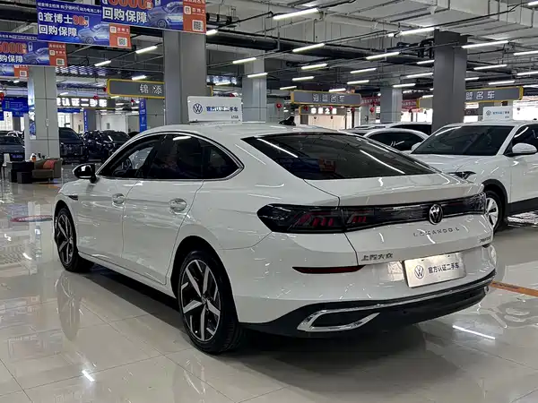 Volkswagen Lamando 2022, фото 6