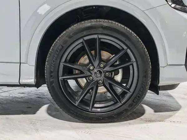 Audi Q2L 2023, фото 9