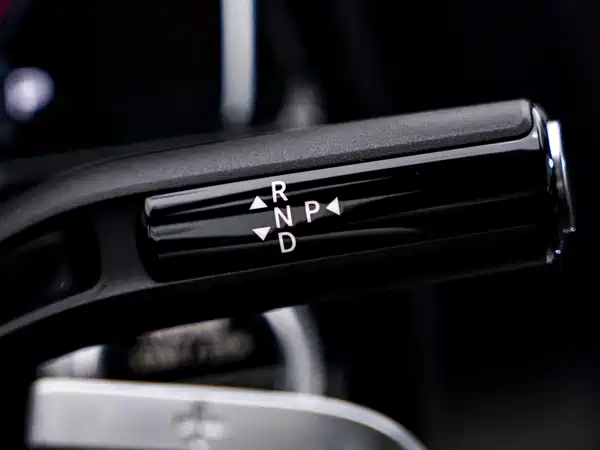 Mercedes-Benz E-Class 2025, фото 22