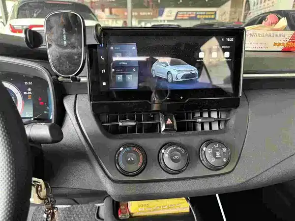 Toyota Corolla 2023, фото 6