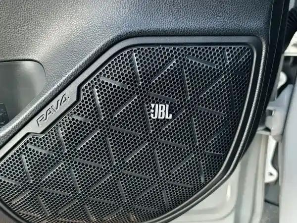 Toyota RAV4 2022, фото 9