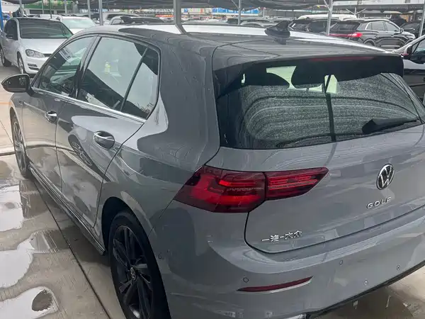 Volkswagen Golf 2023, фото 6